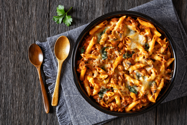 Macarrão Cremoso com Frango e Requeijão